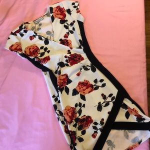 Rose print mini-dress size xs